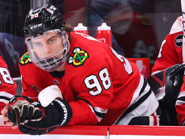 Duellen mellan Patrick Kane och Connor Bedard kommer äntligen 2024